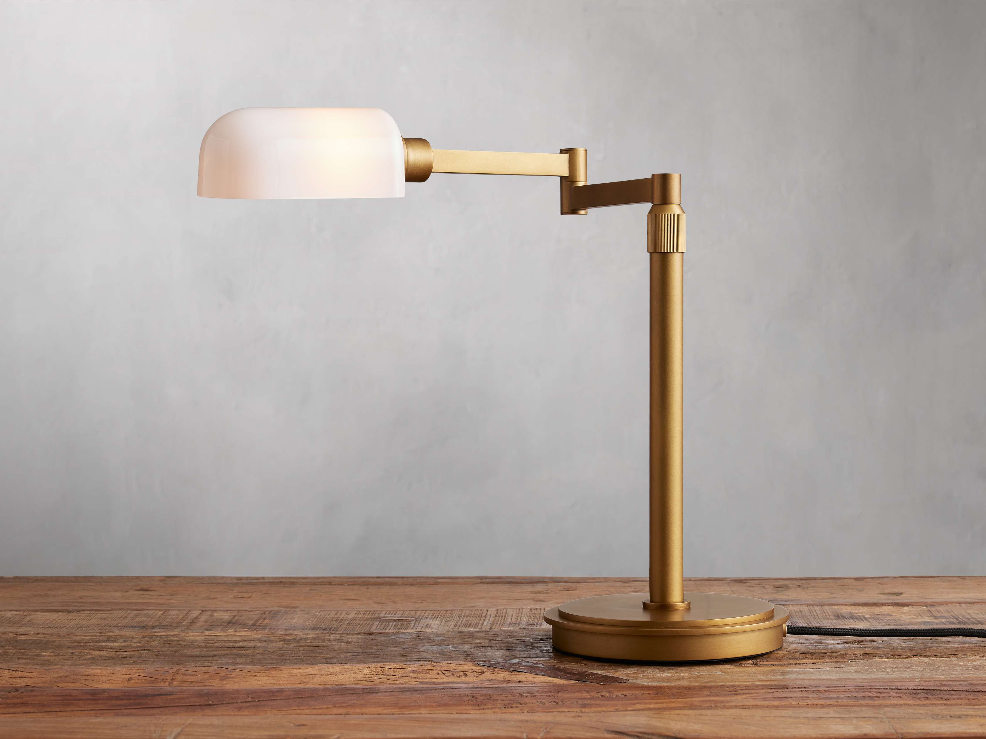 Lumifys Zayd Table Lamp