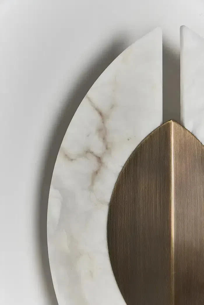 Alabaster Wall Sconce "Shield" – Lumifys