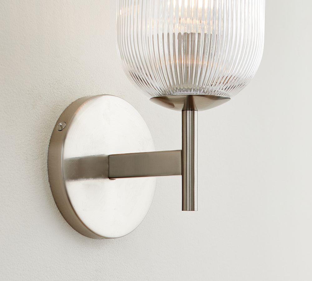 Cooper Ribbed Glass Sconce (9")