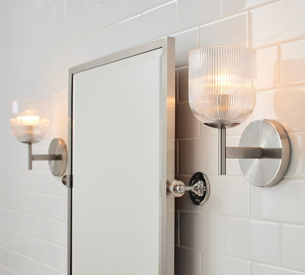 Cooper Ribbed Glass Sconce (9")